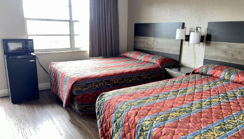 Standardzimmer - America's Best Inn Fort Lauderdale