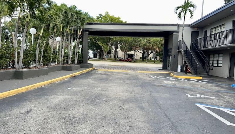 Hotel Außenbreich - America's Best Inn Fort Lauderdale