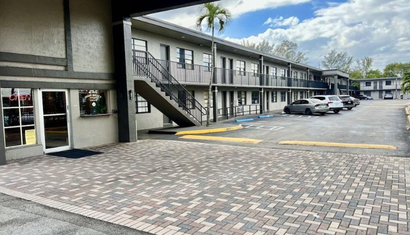 Hotel Außenbreich - America's Best Inn Fort Lauderdale