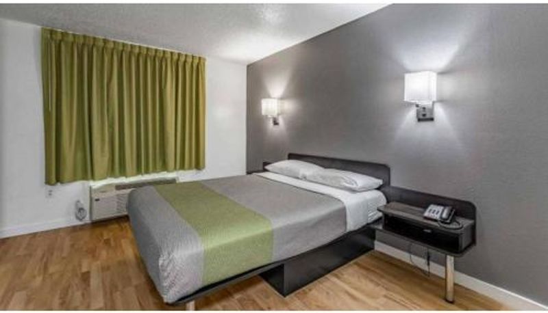 Quarto - TX Studio 6-Dallas