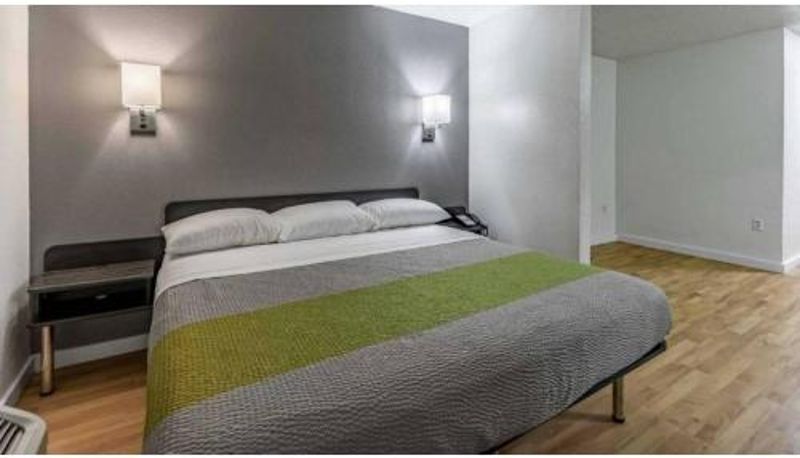 Quarto - TX Studio 6-Dallas