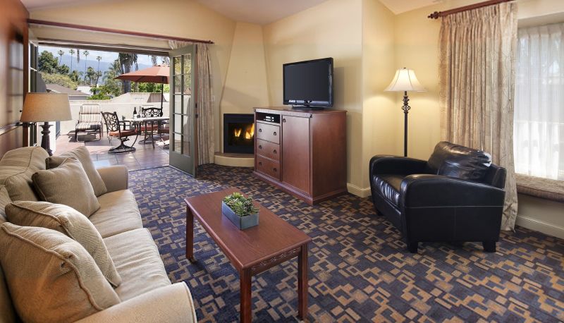 Suite - BRISAS DEL MAR INN AT THE BEA