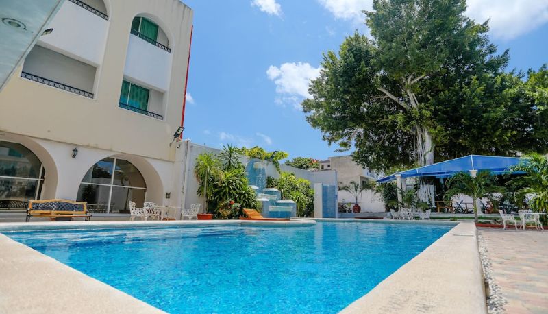Pool - Hotel Maria de Lourdes Cancun