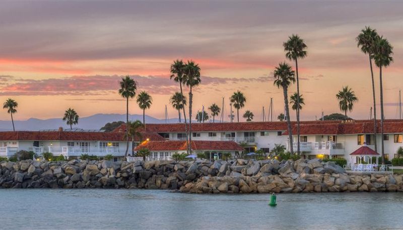 Außenansicht - OCEANSIDE MARINA SUITES