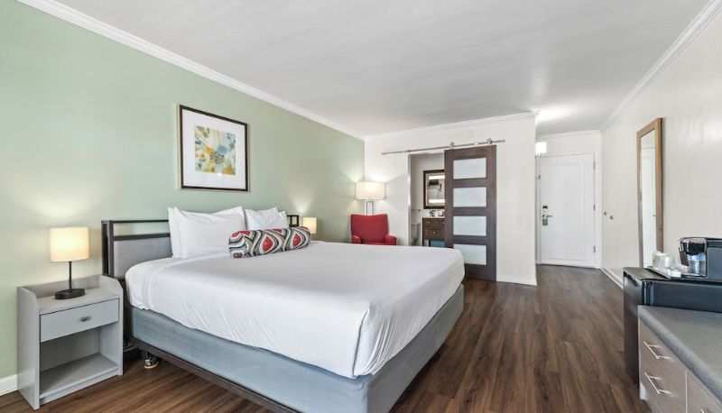 Apartment - Marina Village Inn