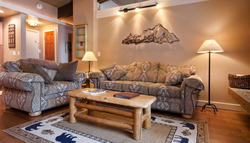 Salón - Storm Meadows Club Condominiums by Mountain Resorts