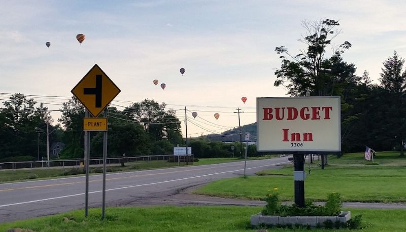 Bilgi - Crown Inn & Suites