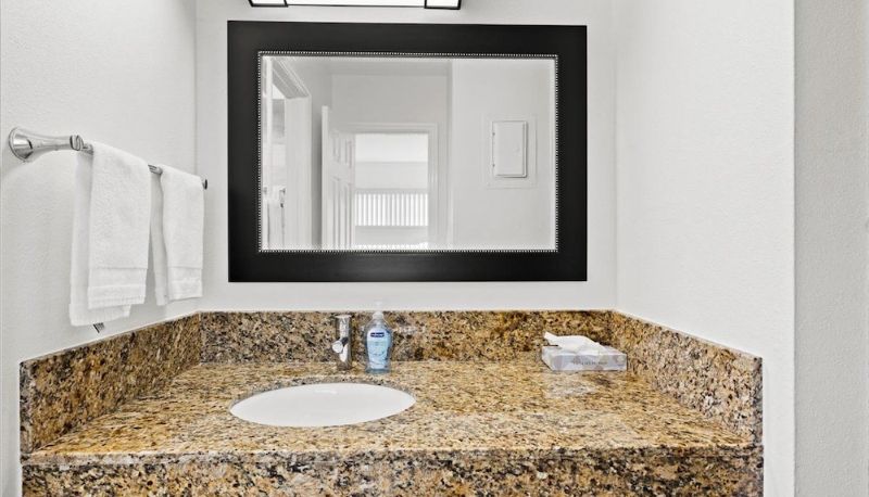 Apartment - Surf Side Resort