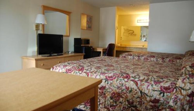 Zimmer - Western Inn Lakewood
