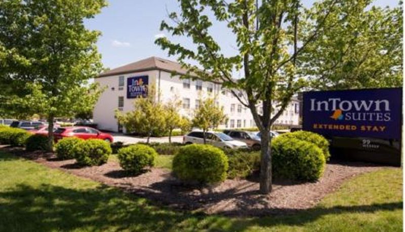 Hotel outdoor area - InTown Suites Extended Stay Greensboro NC - Airport