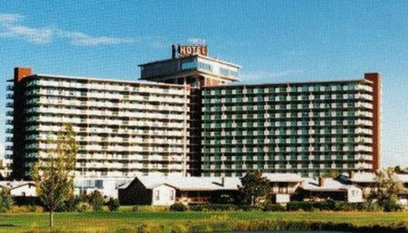 Info - SATELLITE HOTEL