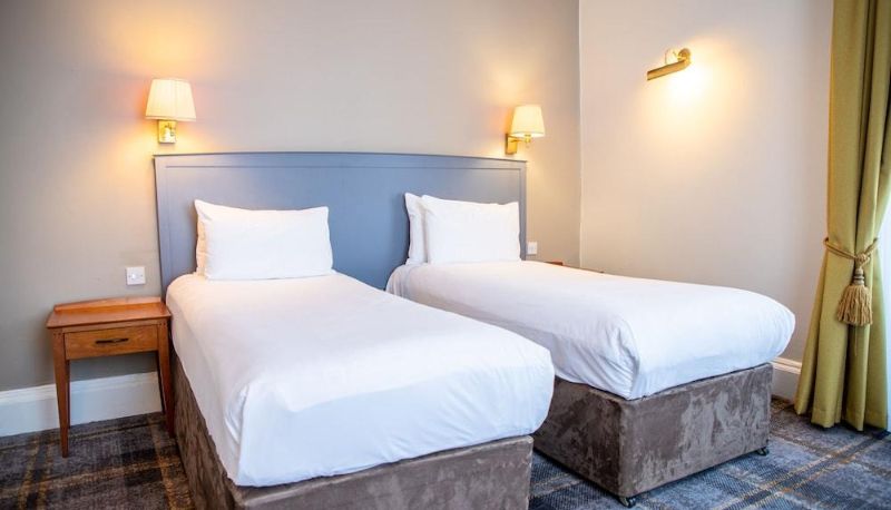Standard room - Arnos Manor Hotel Bristol