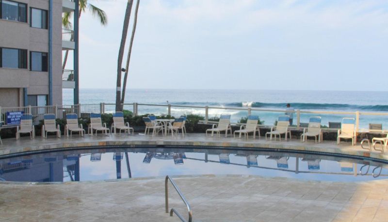 Pool - Castle Kona Reef Resort
