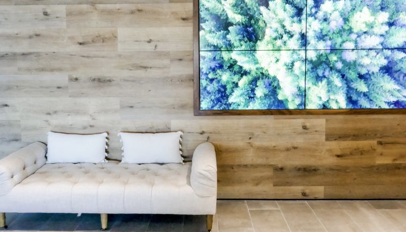 Hal - La Jolla Cove Suites