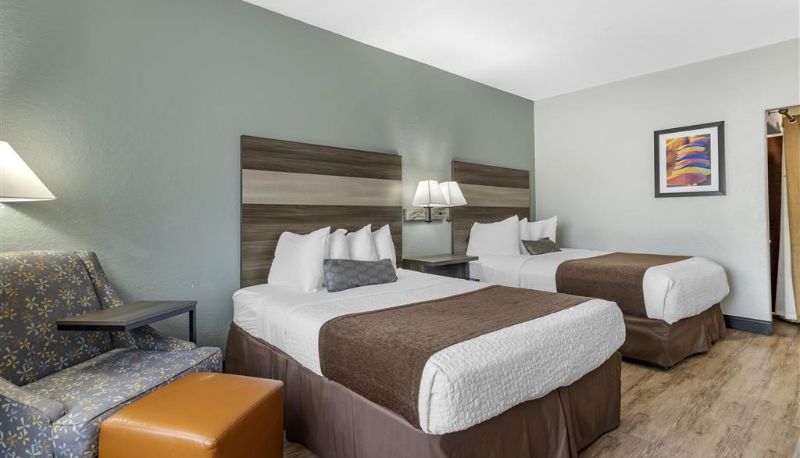Zimmer - Best Western Plus Victoria Inn & Suites