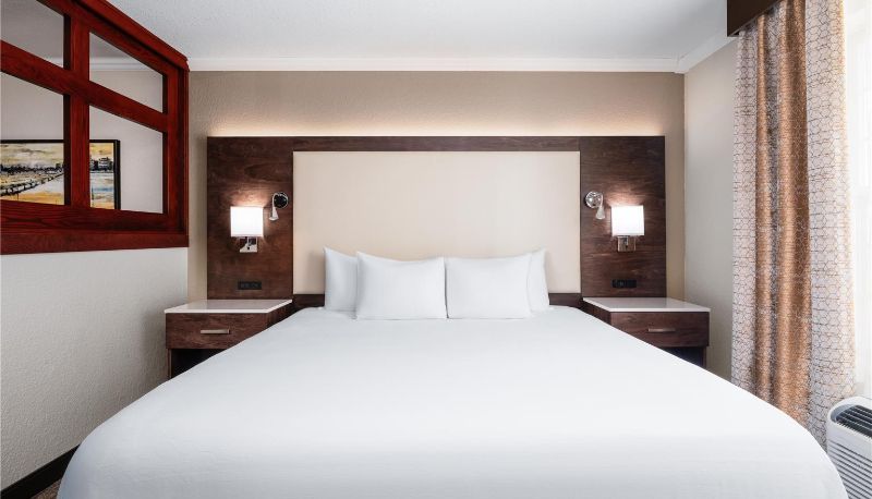Camera - Best Western Premier Bridgewood Resort Hotel