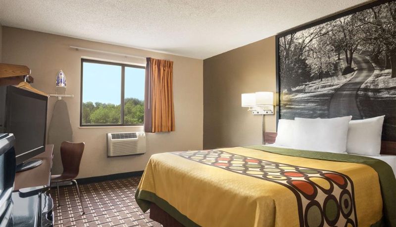 Zimmer - Super 8 by Wyndham Mayfield