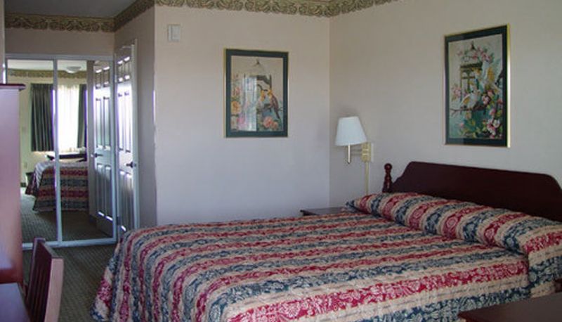 Zimmer - SureStay by Best Western Castro Valley