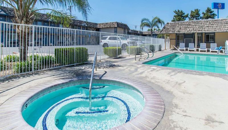 Pool - MOTEL 6 KINGSBURG CA