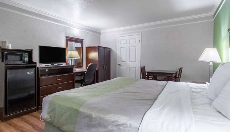 Standard room (double) - MOTEL 6 KINGSBURG CA