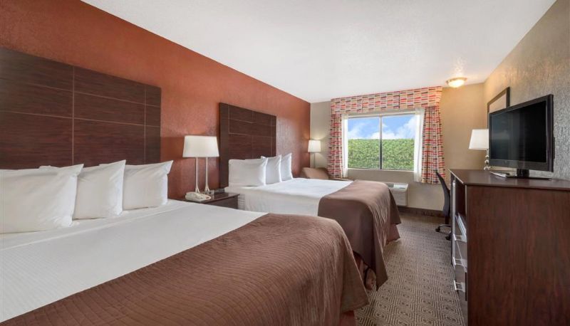Zimmer - Baymont by Wyndham Midland Airport