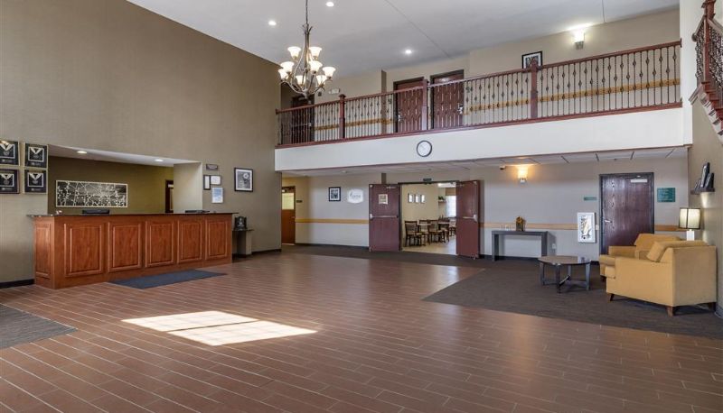 Hall - Sleep Inn & Suites Pleasant Hill - Des Moines