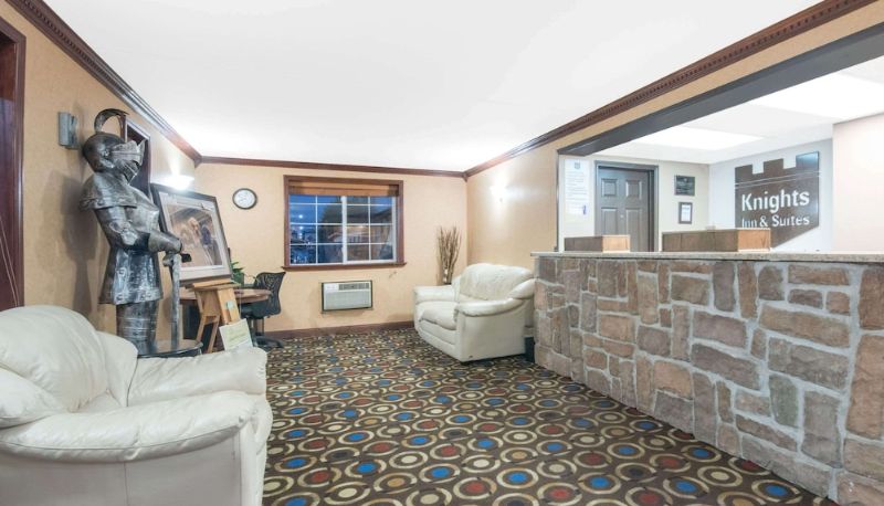 Salon - Knights Inn Grand Forks