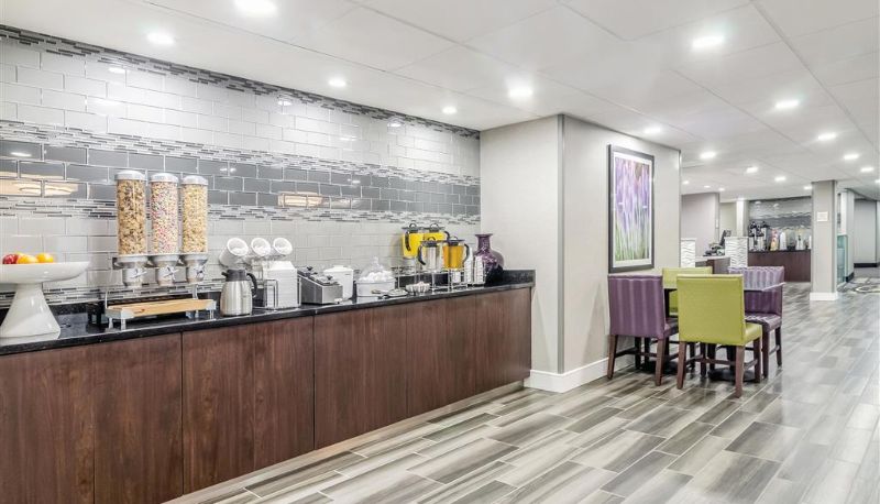 Interior view - La Quinta Inn & Suites by Wyndham Myrtle Beach - N Kings Hwy