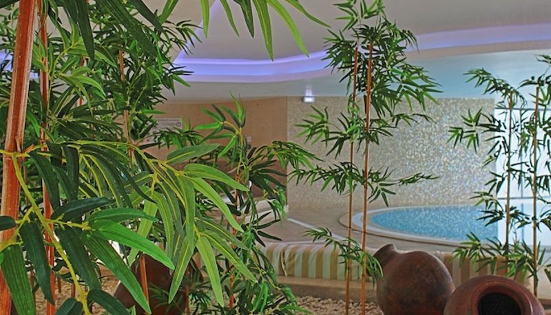 Piscine - Vila Petra