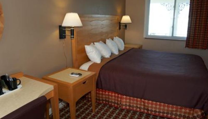 Room - Cape Cod Inn