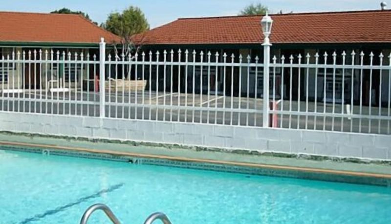 Piscina - Holiday Motel Waynesburg