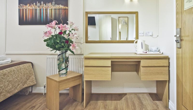 Standard room - Linden House Hotel