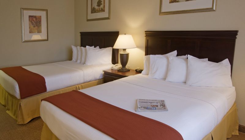 Camera - Holiday Inn LUCEDALE by IHG