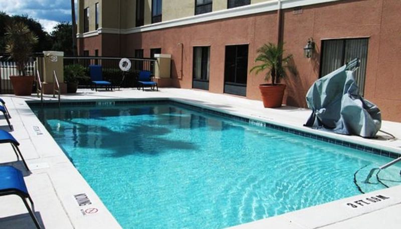 Pool - Holiday Inn Express & Suites QUINCY I-10 by IHG