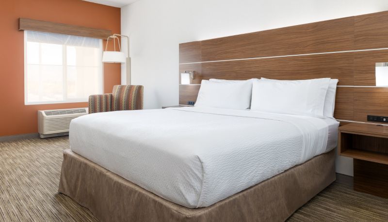 Room - Holiday Inn Express & Suites LAS VEGAS SW – SPRING VALLEY by IHG