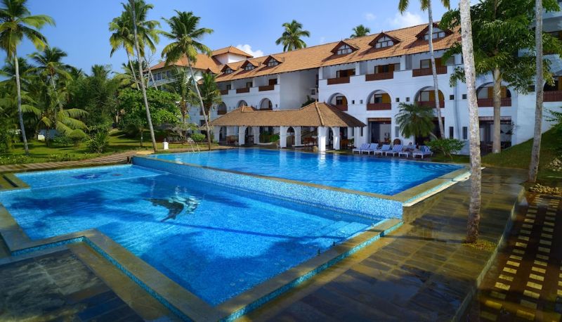 Pool - Estuary Sarovar Premiere Poovar Island