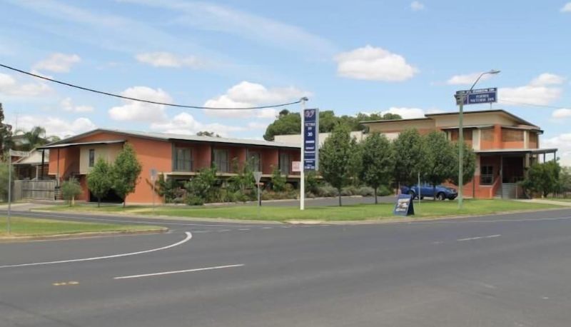 Info - Forbes Victoria Inn