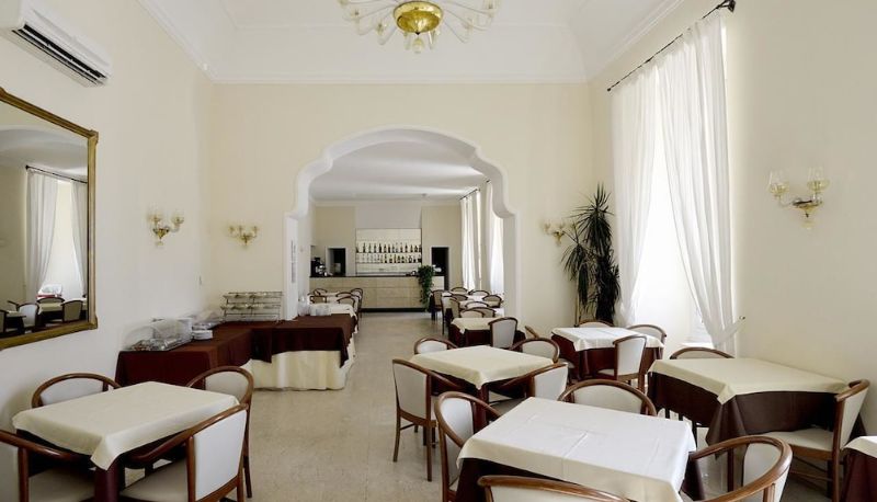 Sala śniadaniowa - Grand Hotel Mediterranée