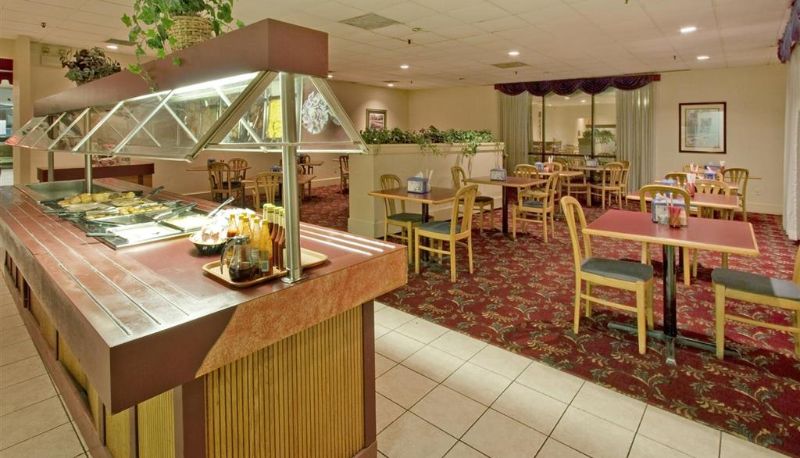 Vista interior - Americas Best Value Inn Forest