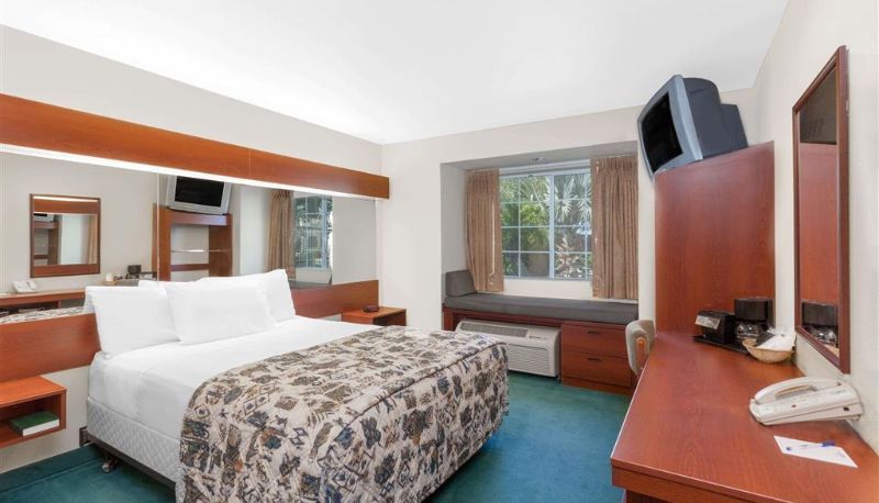 Camera - Microtel Inn & Suites by Wyndham Wellton