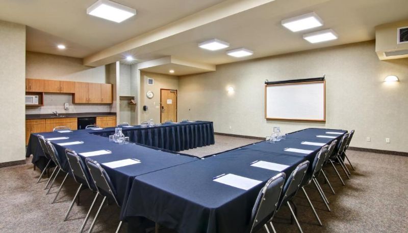 Sala de conferencias - Rimbey Ridge Hotel & Suites