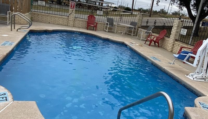 Pool - Zapata/Falcon Executive Inn