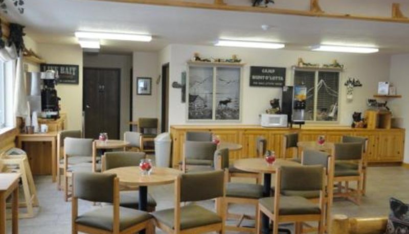 Sala prima colazione all'interno del ristorante - Booneslick Lodge - Jane