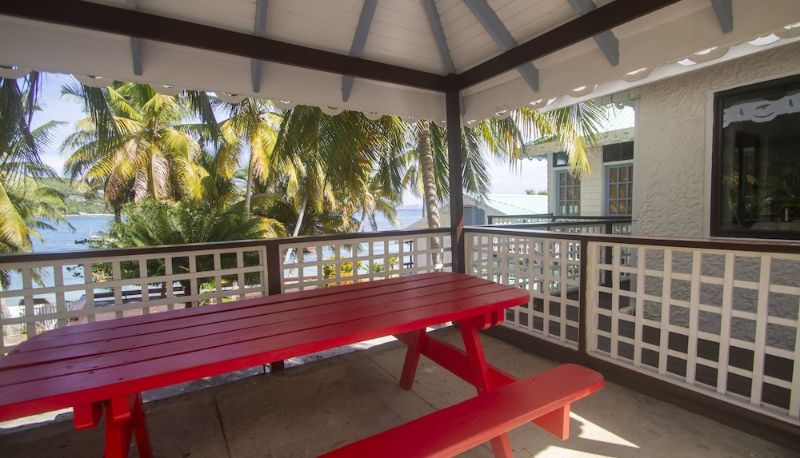 Teras - Bequia Beachfront Villa Hotel