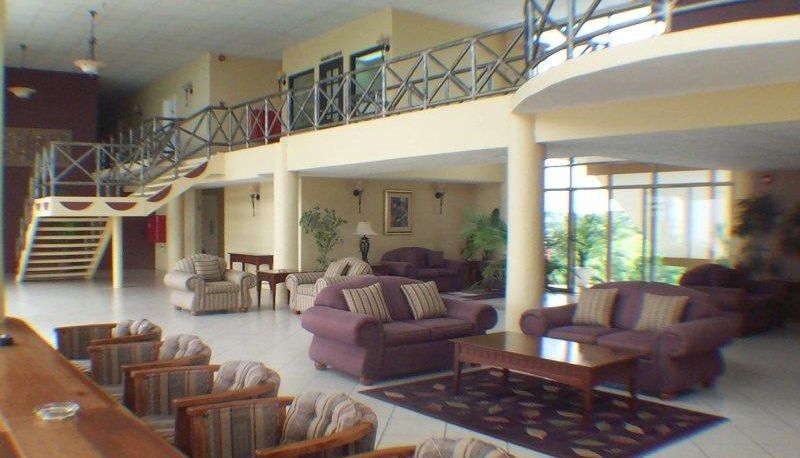 Hall - CARA SUITES PAP