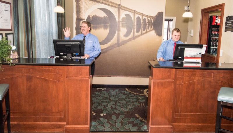 Hall - Staybridge Suites DENVER TECH CENTER by IHG