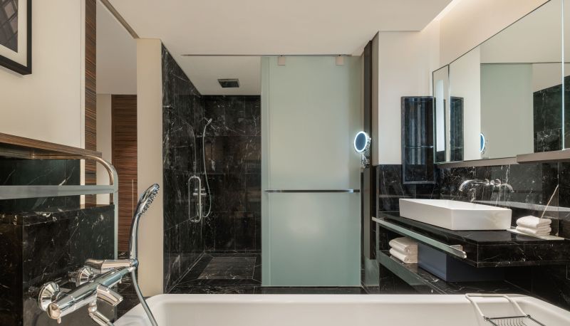 Camera - Le Meridien Bangkok
