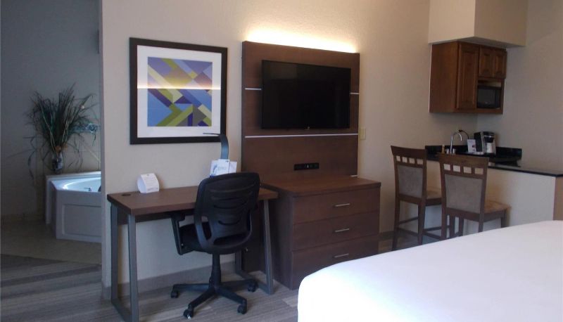 Camera - Comfort Inn & Suites Miami - Route 66