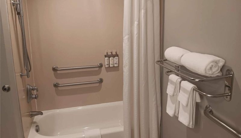 Camera - Comfort Inn & Suites Miami - Route 66