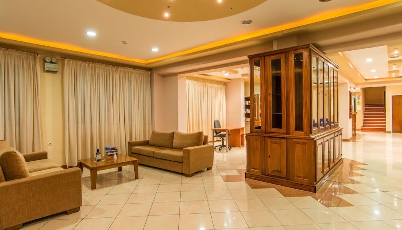 Hall - Perkes Hotel